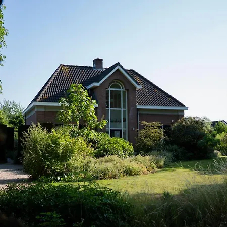 Bed & Breakfast De Lange Adem 4*